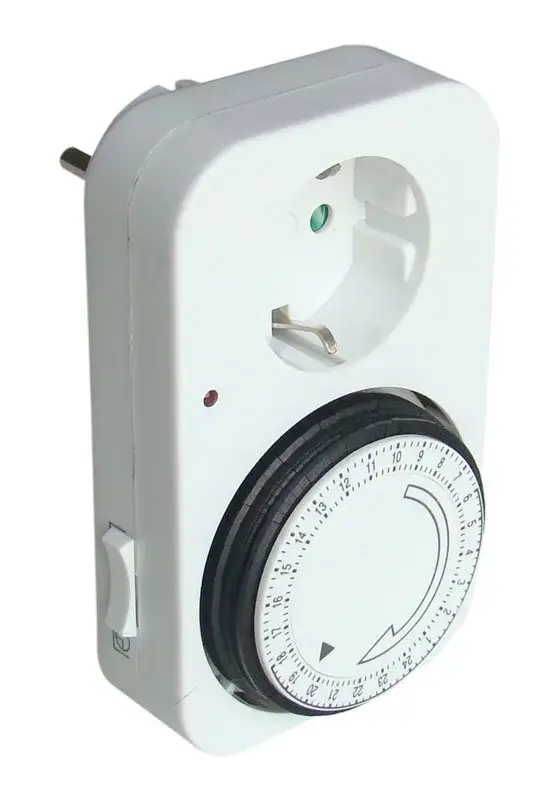 Kedvezményes ár Dugaszolható napi kapcsolóóra, elektromechanikus