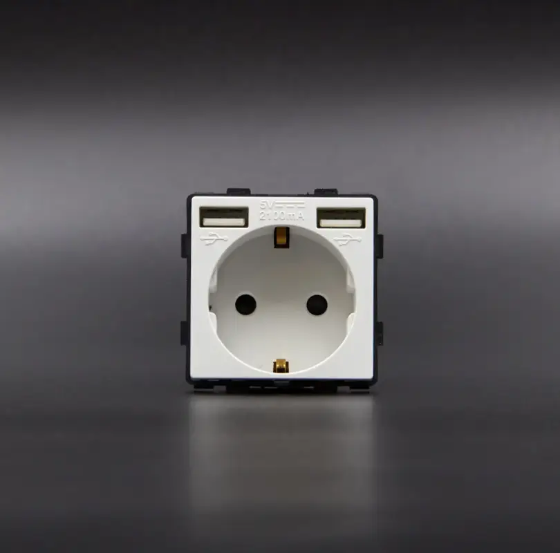 Z-Switch Dugalj 230V 16A (2P+F) + USB A+A Fehér Expressz szállítás