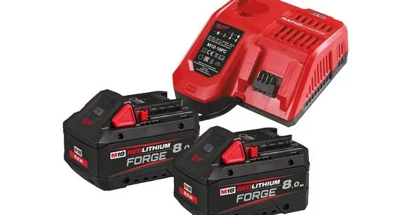 Akkumulátor és töltő szett M18FORGENRG-802 (1db M12-18FC + 2db M18FB8) Nézd meg most